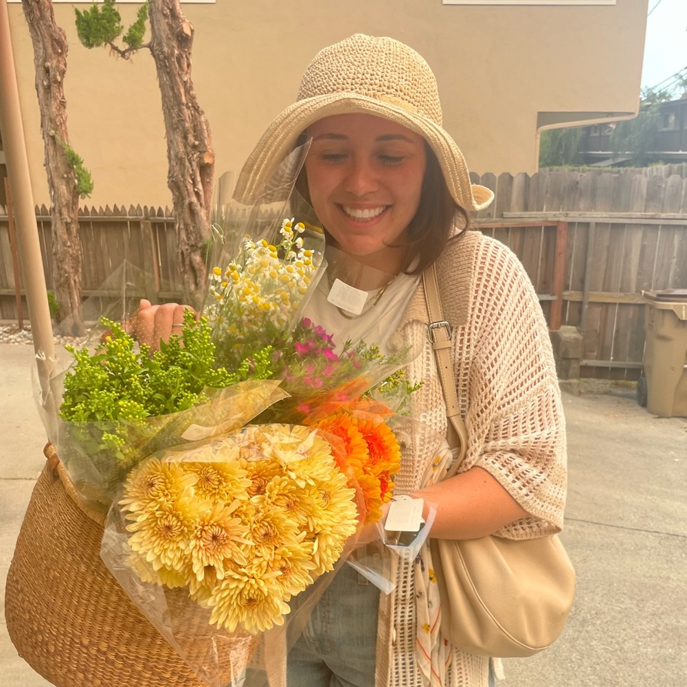 Meet your Posher, Mia